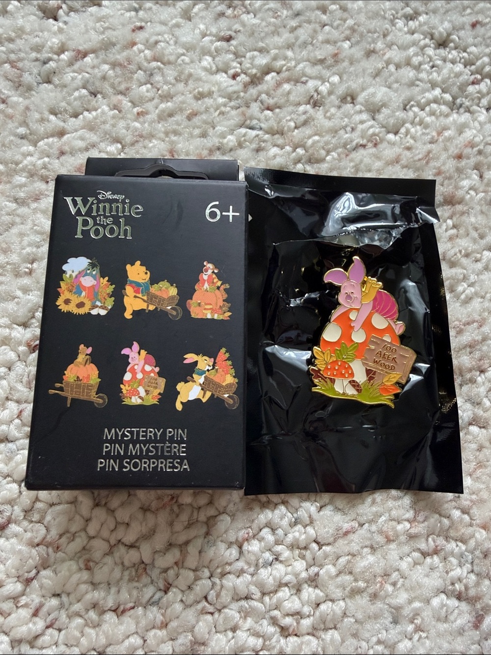 NIB Piglet Winnie the Pooh Mystery Pin